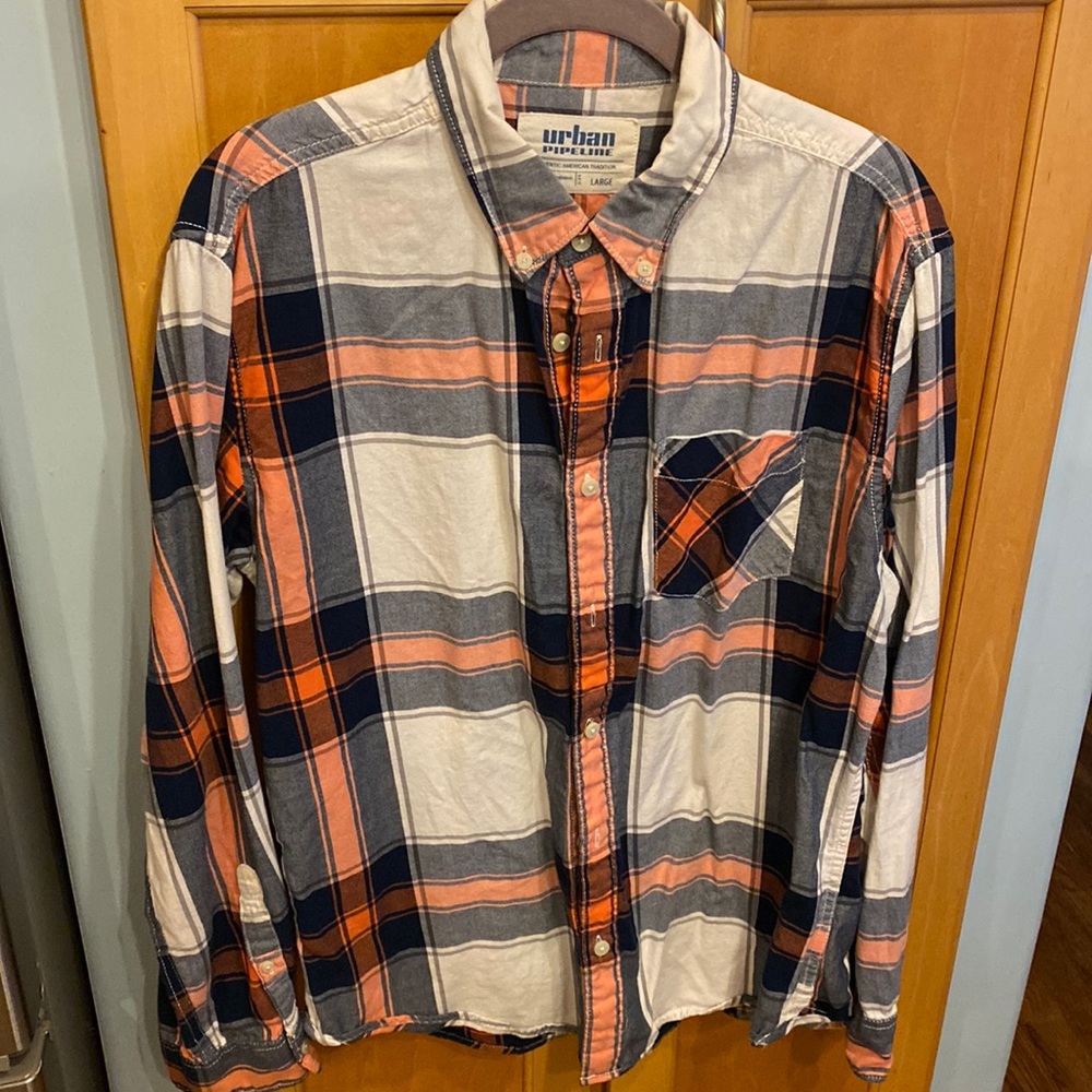 Mens L button down